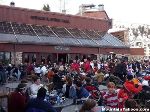 Apres Ski at McCoys Cafe patio