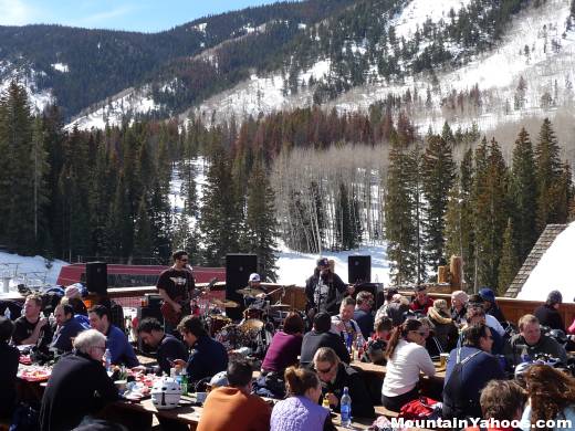 Red Tail Camp patio