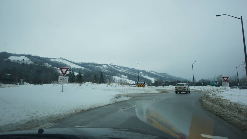 The drive to Blue Mountain mountain
