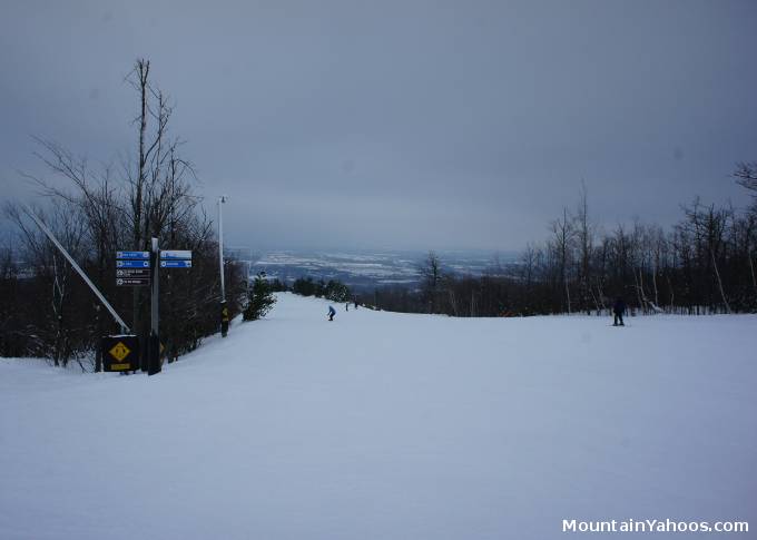 Top of blue ski run: Cruiser