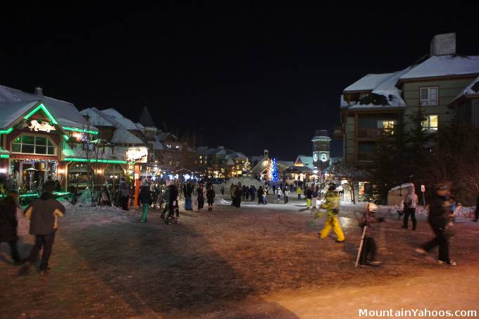 Blue Mountain: Village at night