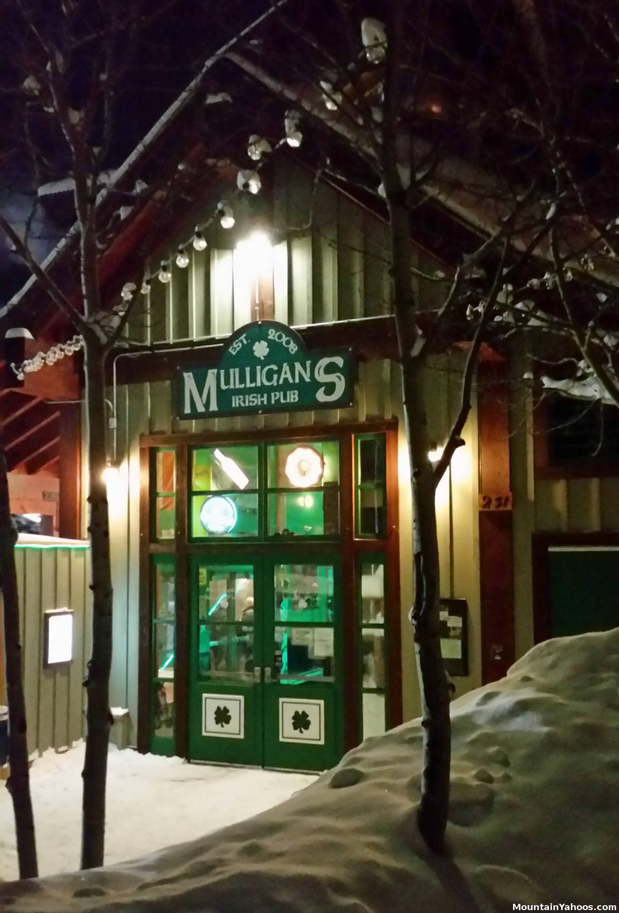 Mulligans Irish Pub