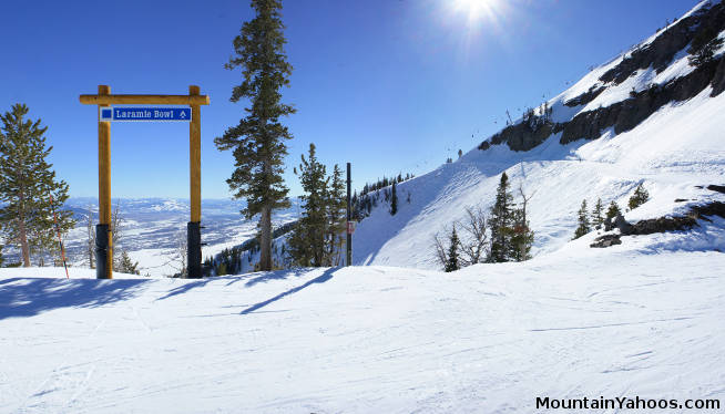 Entrance to Laramie Bowl - Blue run