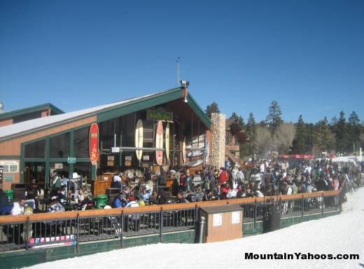 Bear Mountain CA: Base lodge patio