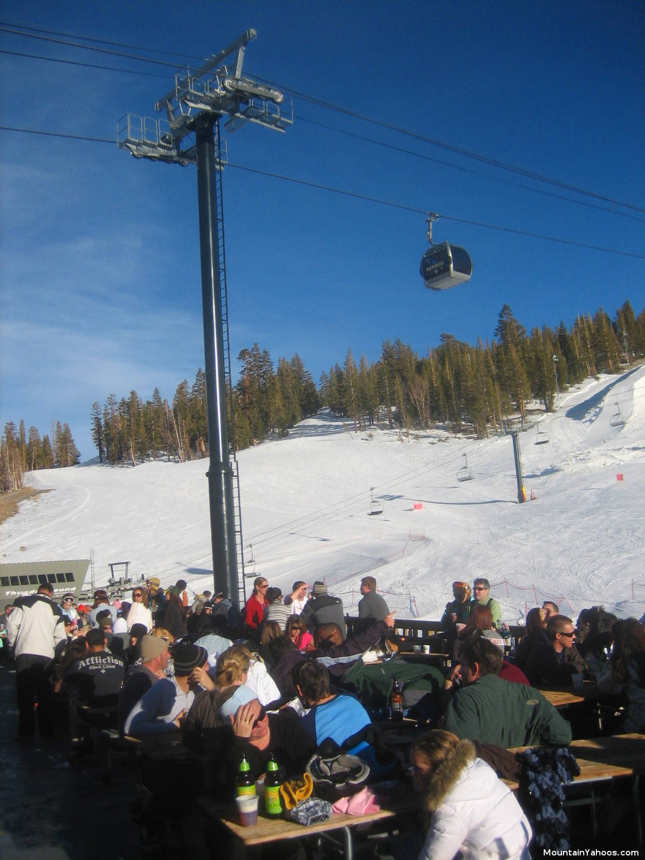 Apres Ski at Mammoth Mountain