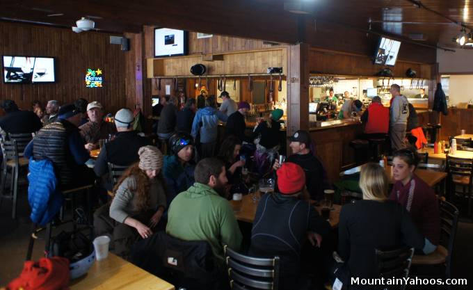 Monarch: Apres ski at Side Winder Saloon at the base