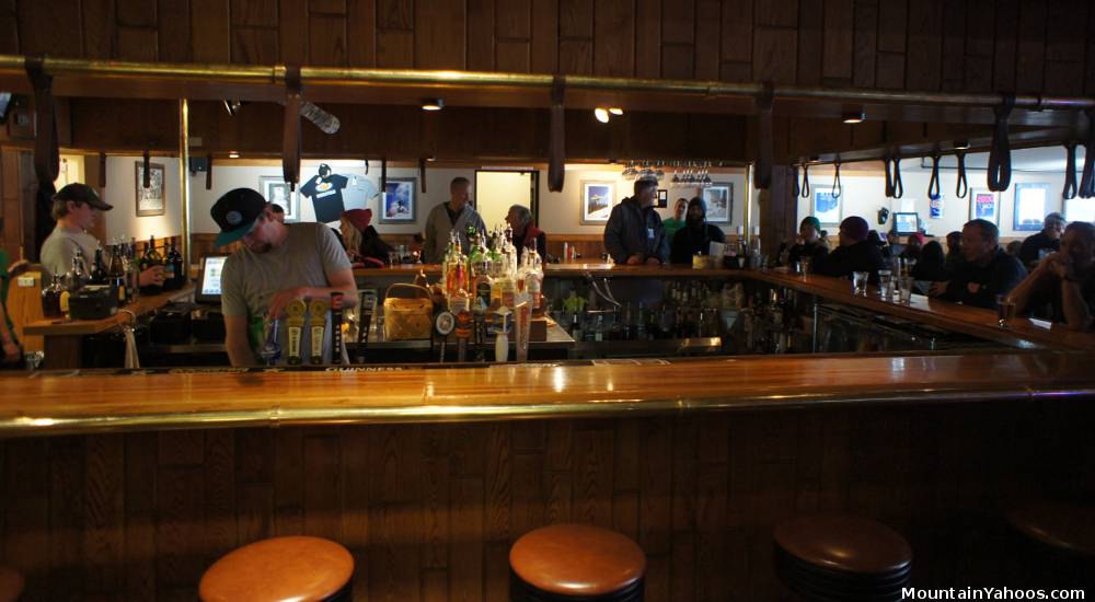 Monarch Apres Ski bar - Sidewinder Saloon