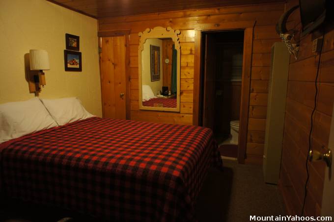 Poncha Lodge room
