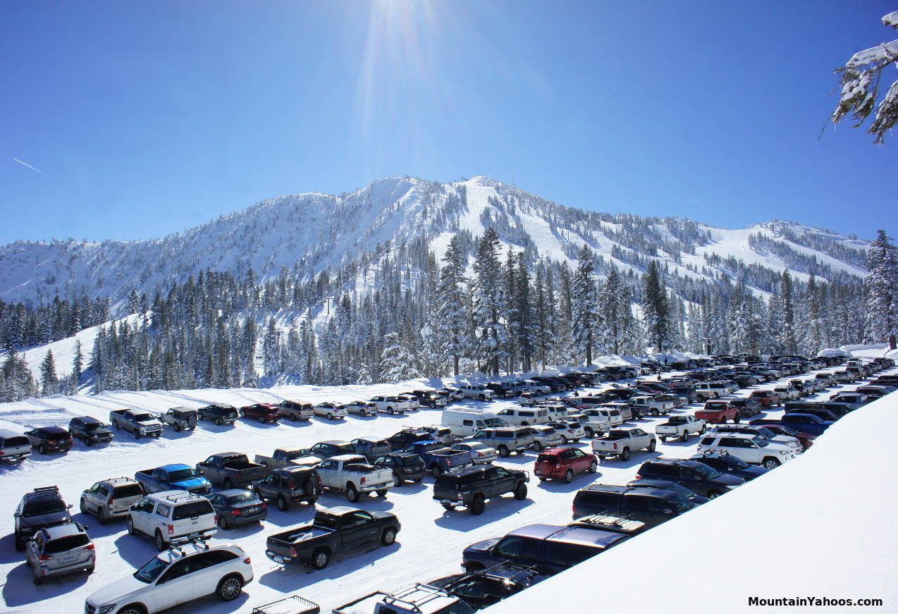 Mount Rose: Parking at main lodge