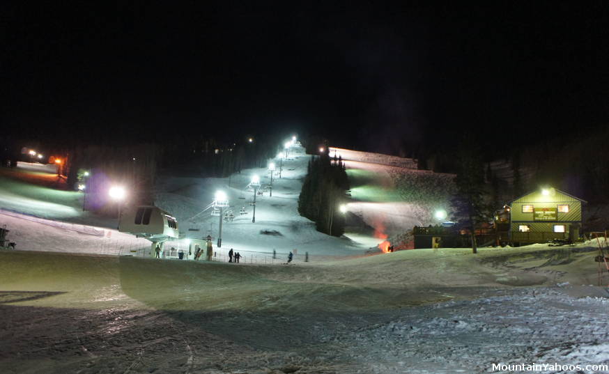 Night skiing at Sundown Lodge