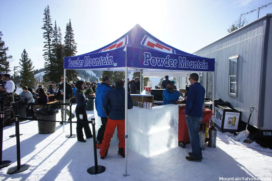 Apres ski ice bar at Timberline Lodge